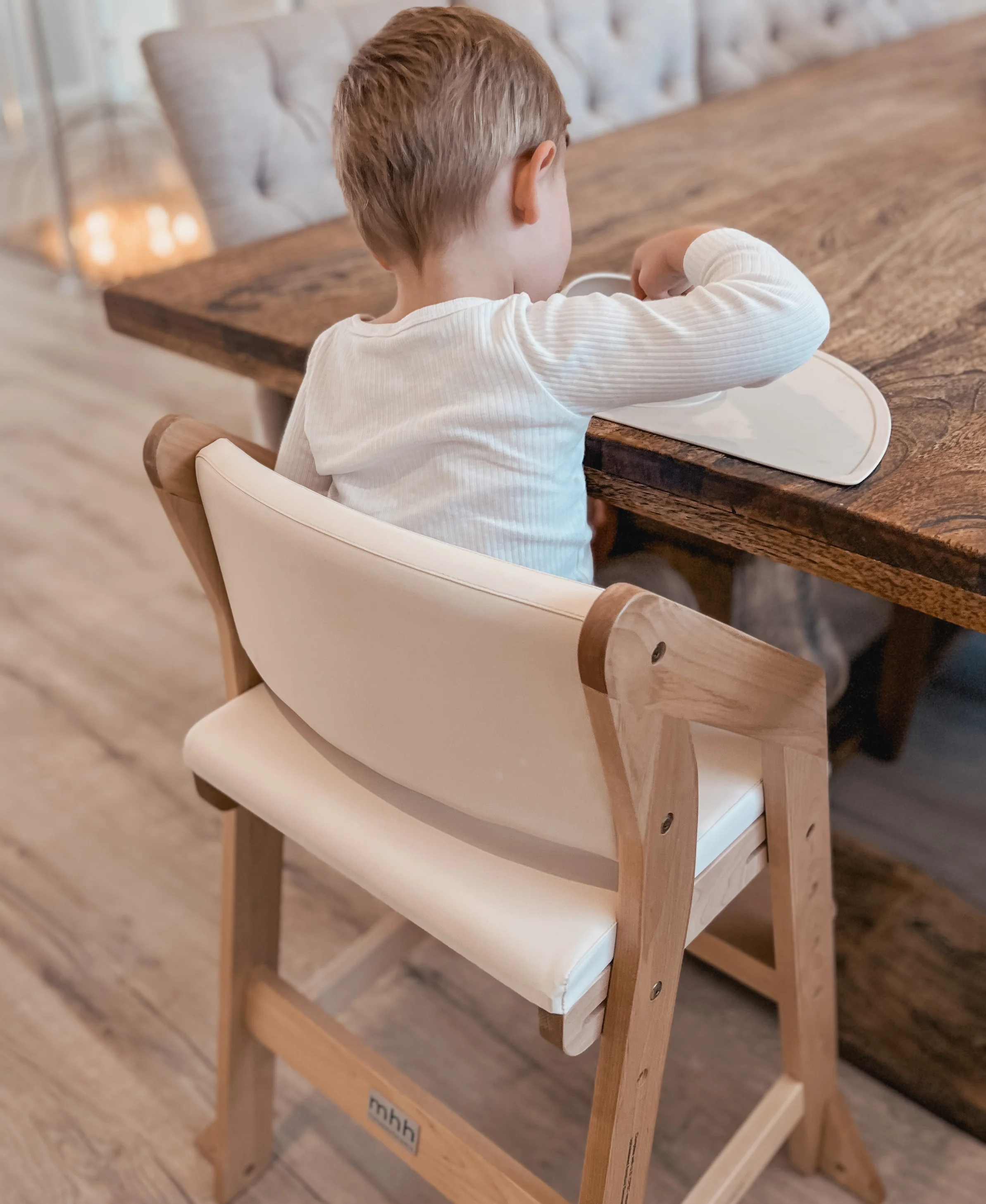 Dine and Grow HIGH CHAIR - White & Varnish (with Harness) - Image 6