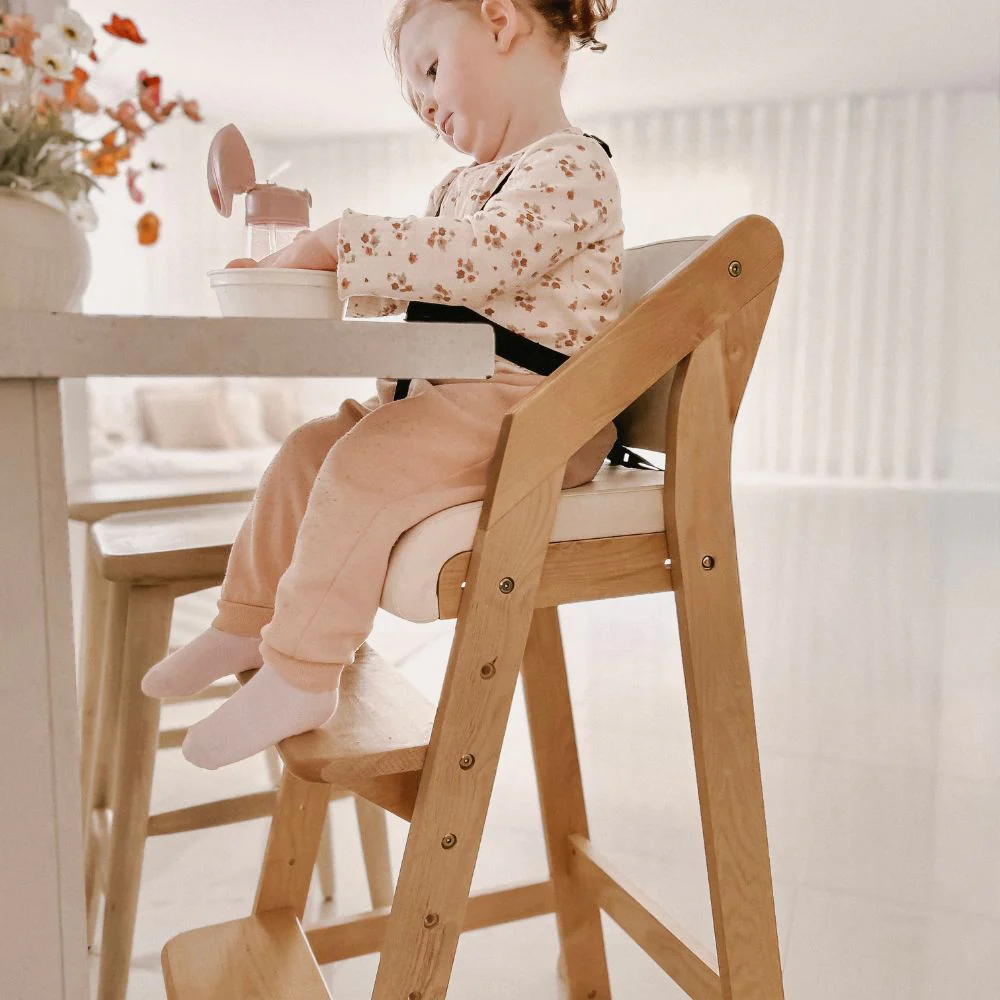 Dine and Grow TODDLER ISLAND CHAIR - White & Varnish - Image 7