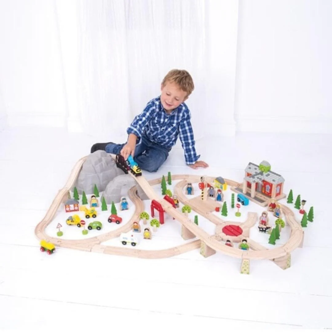 Mountain Railway Train Set - Image 4