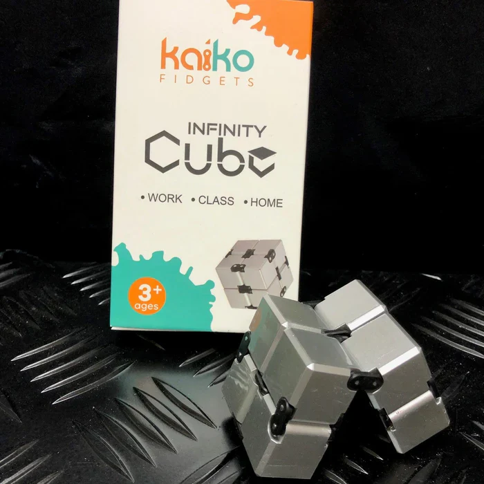 SILVER Infinity Cube Fidget - Image 4